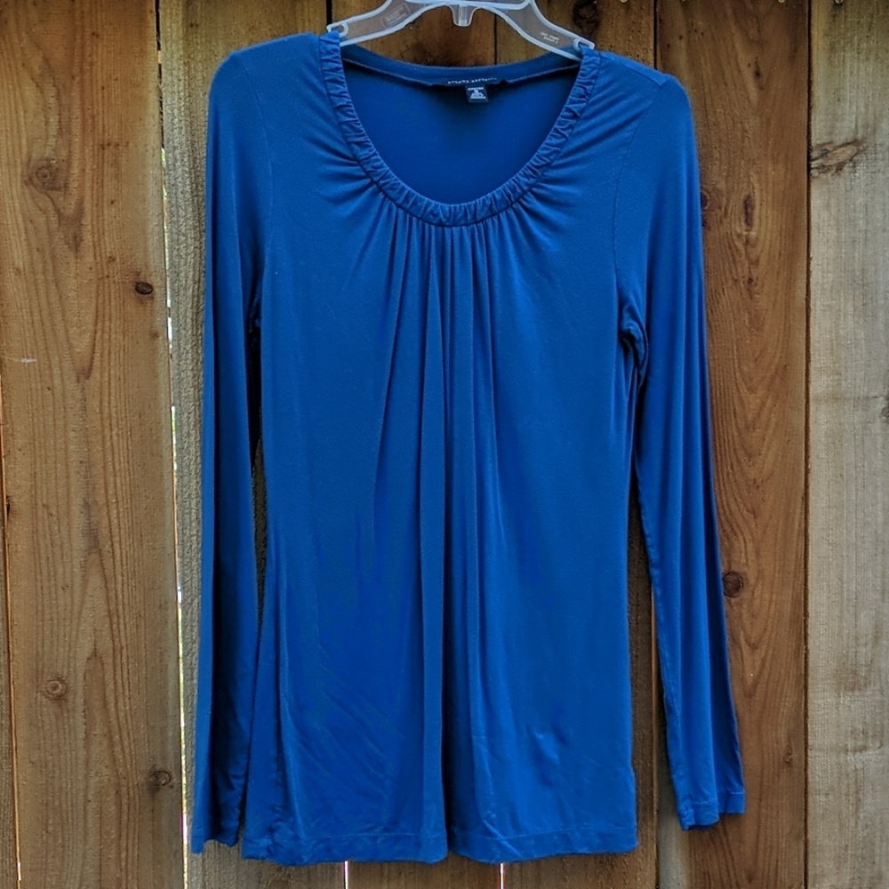 Blue long sleeved blouse